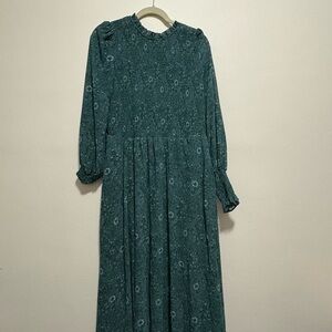 Madewell Elegant Green Long Sleeve Dress